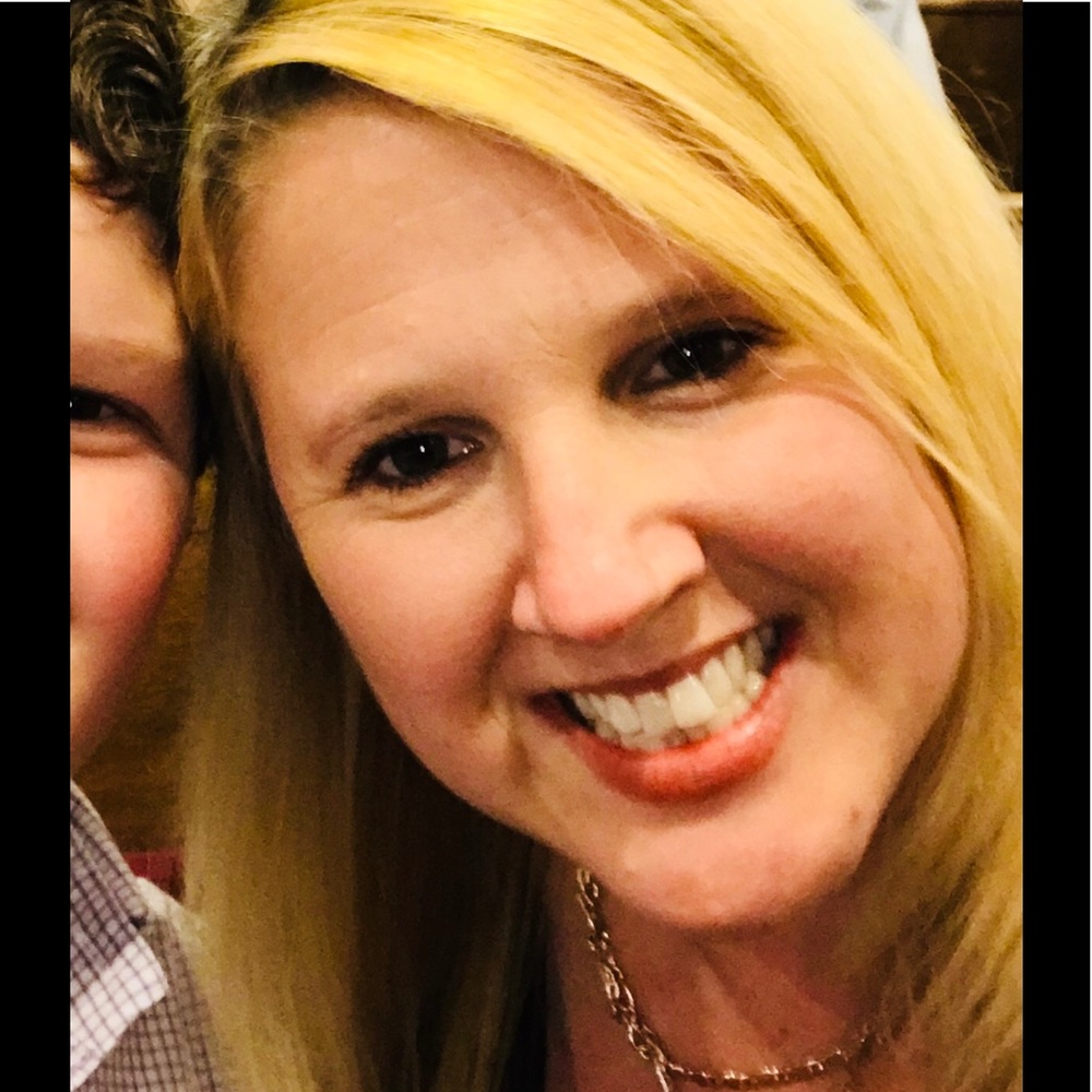 Meet your Posher, Carrie